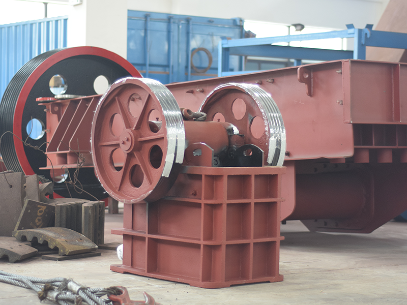 顎式破碎機(jī)運(yùn)行時(shí)破碎腔有劇烈撞擊事件 1 颚式破碎机运行时破碎腔有剧烈撞击事件 - 上海丁博重工(images 1)