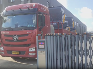 2臺PC4015一132歐版粗粉磨發往山西